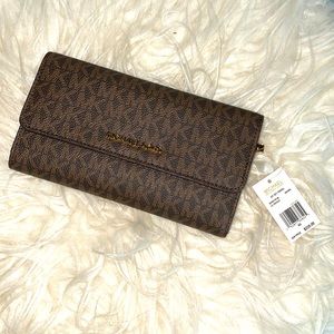 NWT Michael Kors Jet Set Wallet